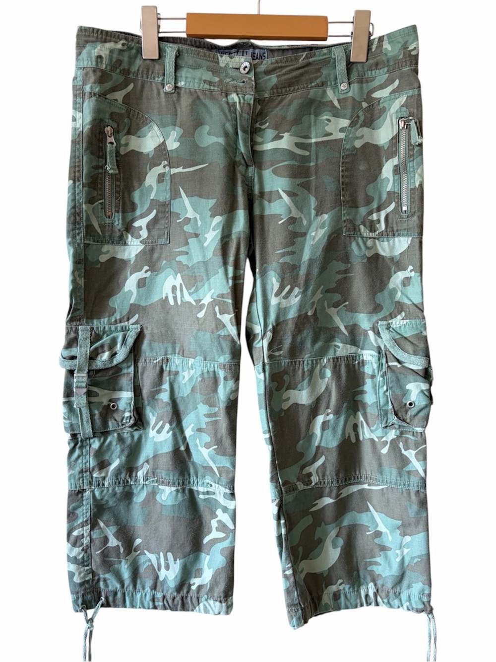 West 49 Camo Cargo Capri Pants Size 9 Y2K Utility Military Gorpcore Drawstring
